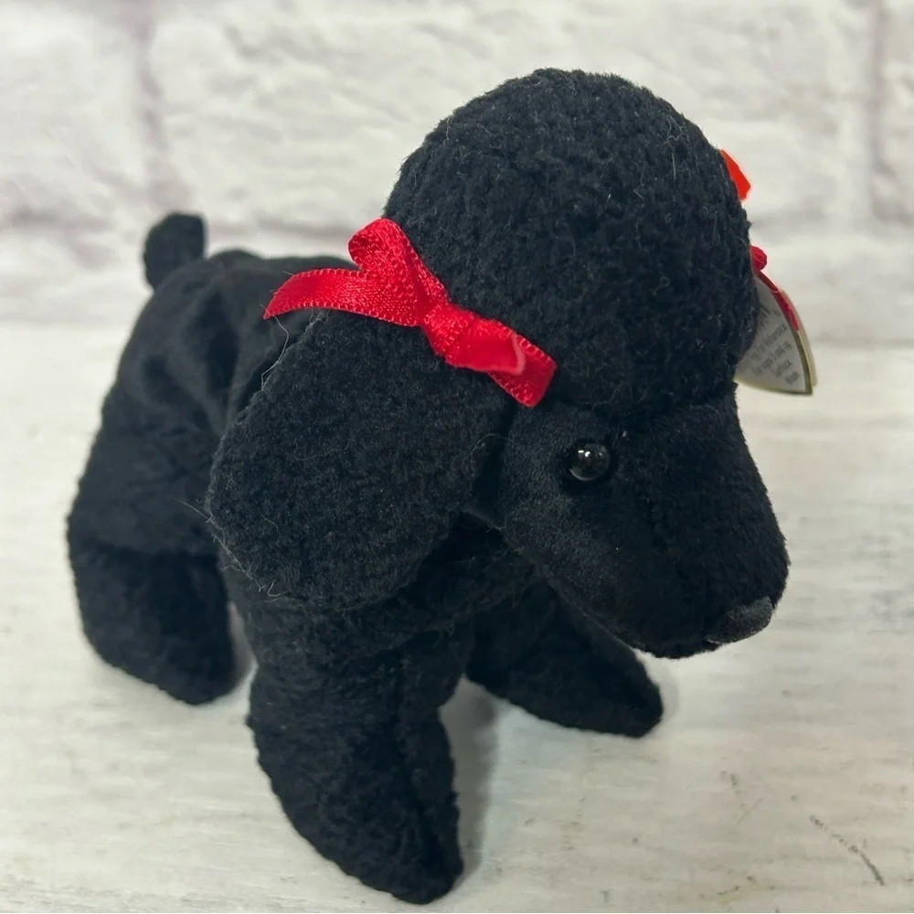 Ty Beanie Baby Gigi Dog 1997 Retired NWT